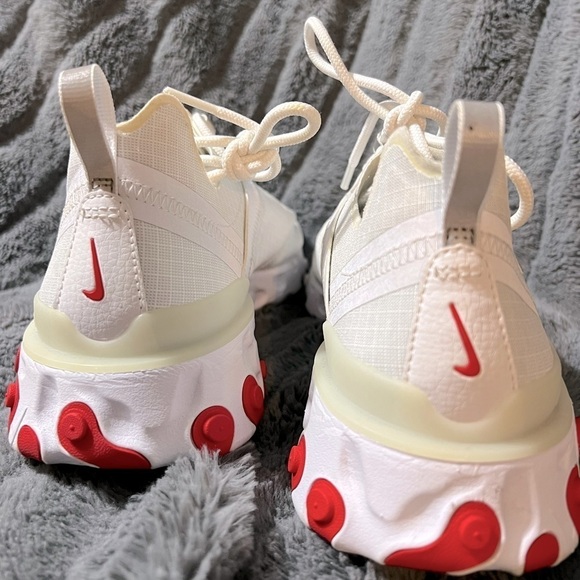 Nike Men’s React Element 55 White & Red - Picture 5 of 9